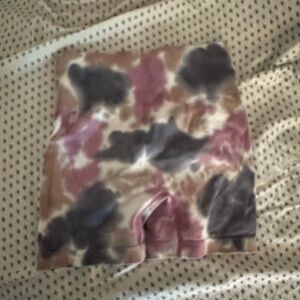 Tie die biker shorts